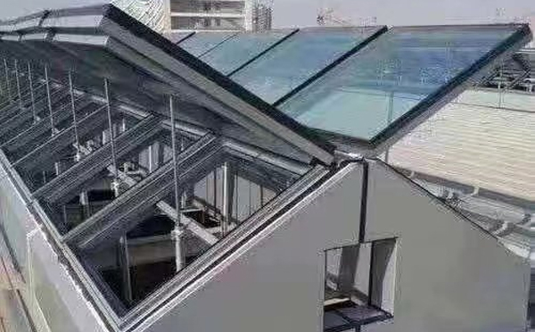 电动泾源排烟窗适合安装在什么地方