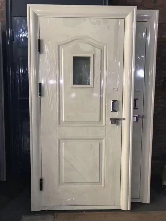 泾源学校教室门 泾源学校教室门