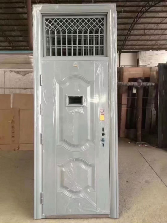 泾源学校教室门 泾源学校教室门