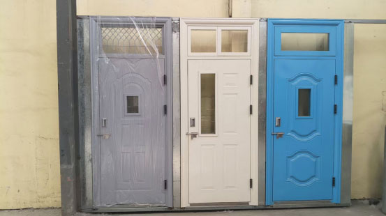 泾源学校教室门 泾源学校教室门