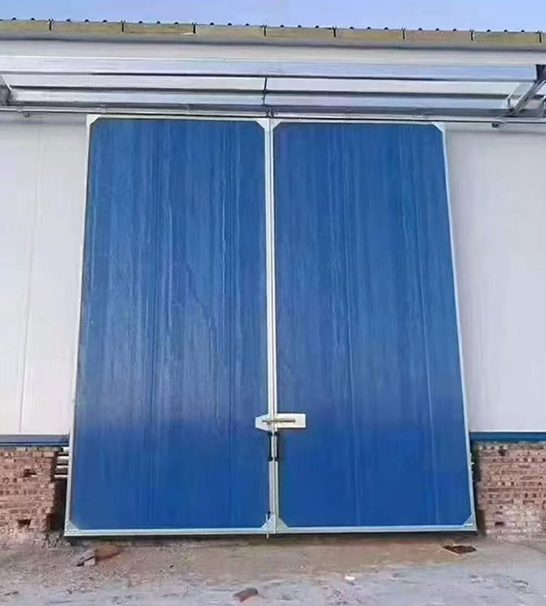 泾源工业门在大型仓储物流通道中的应用实例