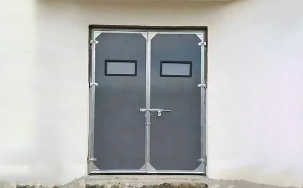 泾源工业门在高温作业区域的运行表现