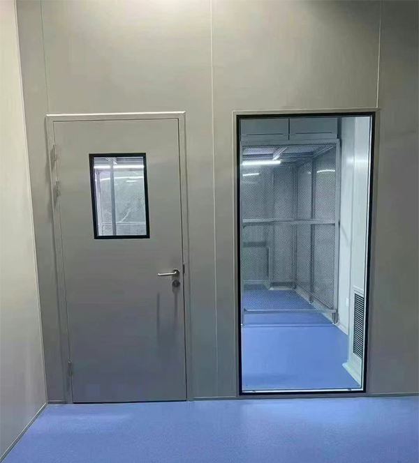 学校教学楼完成泾源防火门标准化安装